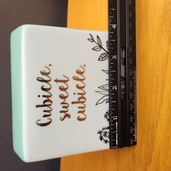 Office Decor - Picture 3 of 4